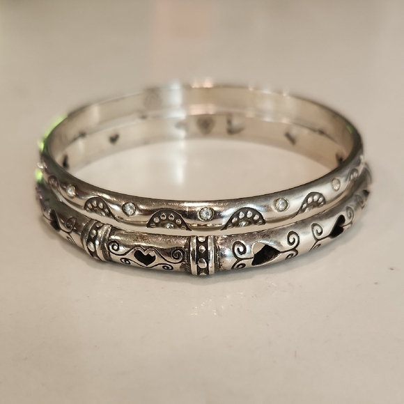 Brighton Silver Heart & Scroll Stackable Bangle Set - Picture 3 of 4